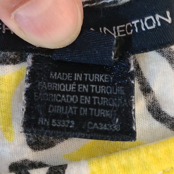 Floral French Connection T-shirt 💛 - Picture 4 of 7